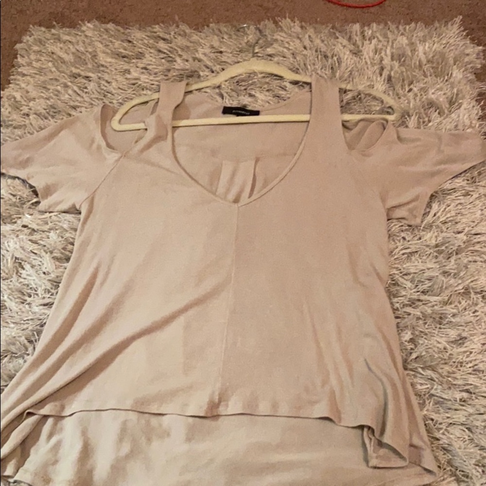 Tan flowy top